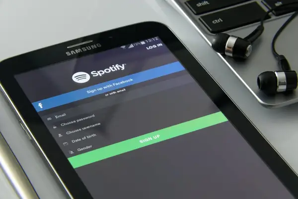 Bruk av Discovery Plus på Samsung-enheter